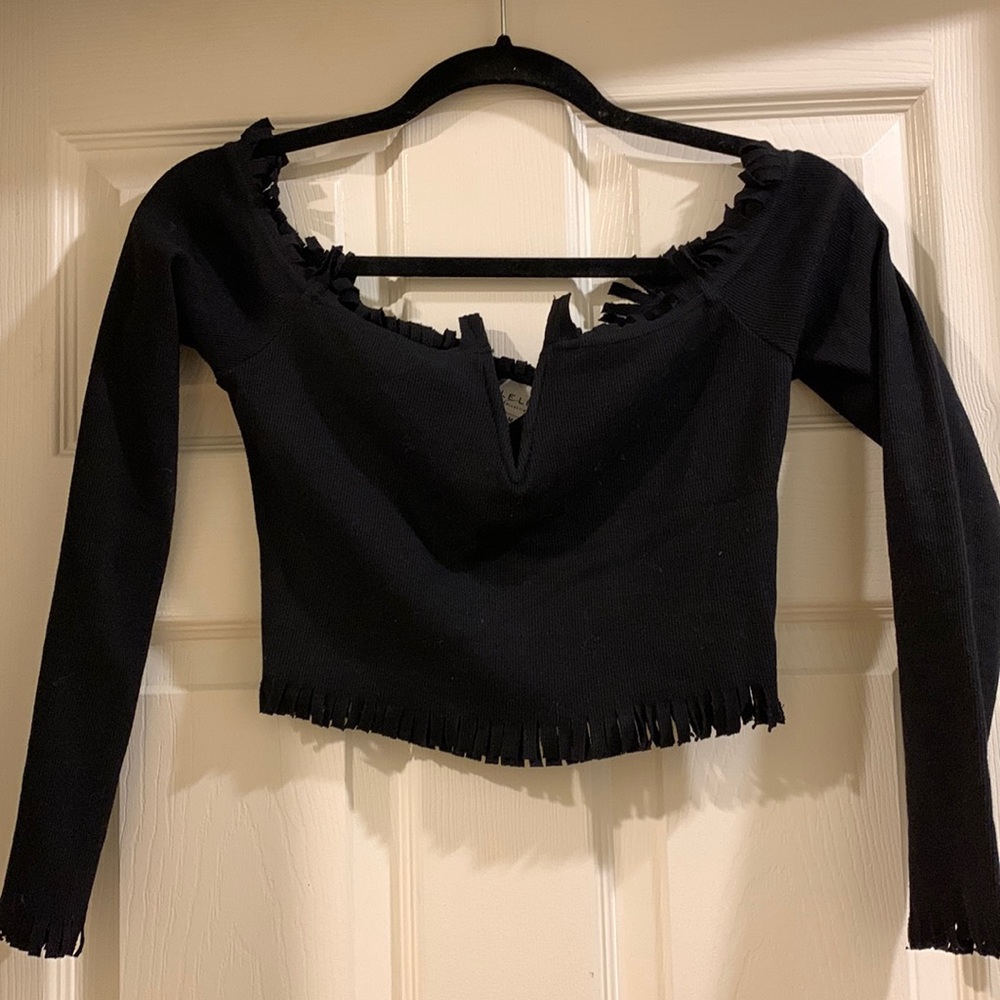Black V Neck Crop Top